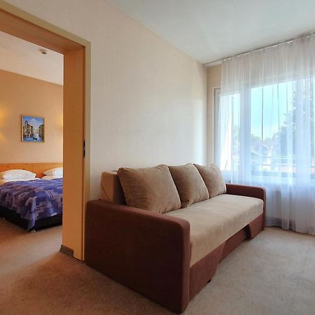 Good Stay Eiropa Hotel Economy Jurmala Ngoại thất bức ảnh