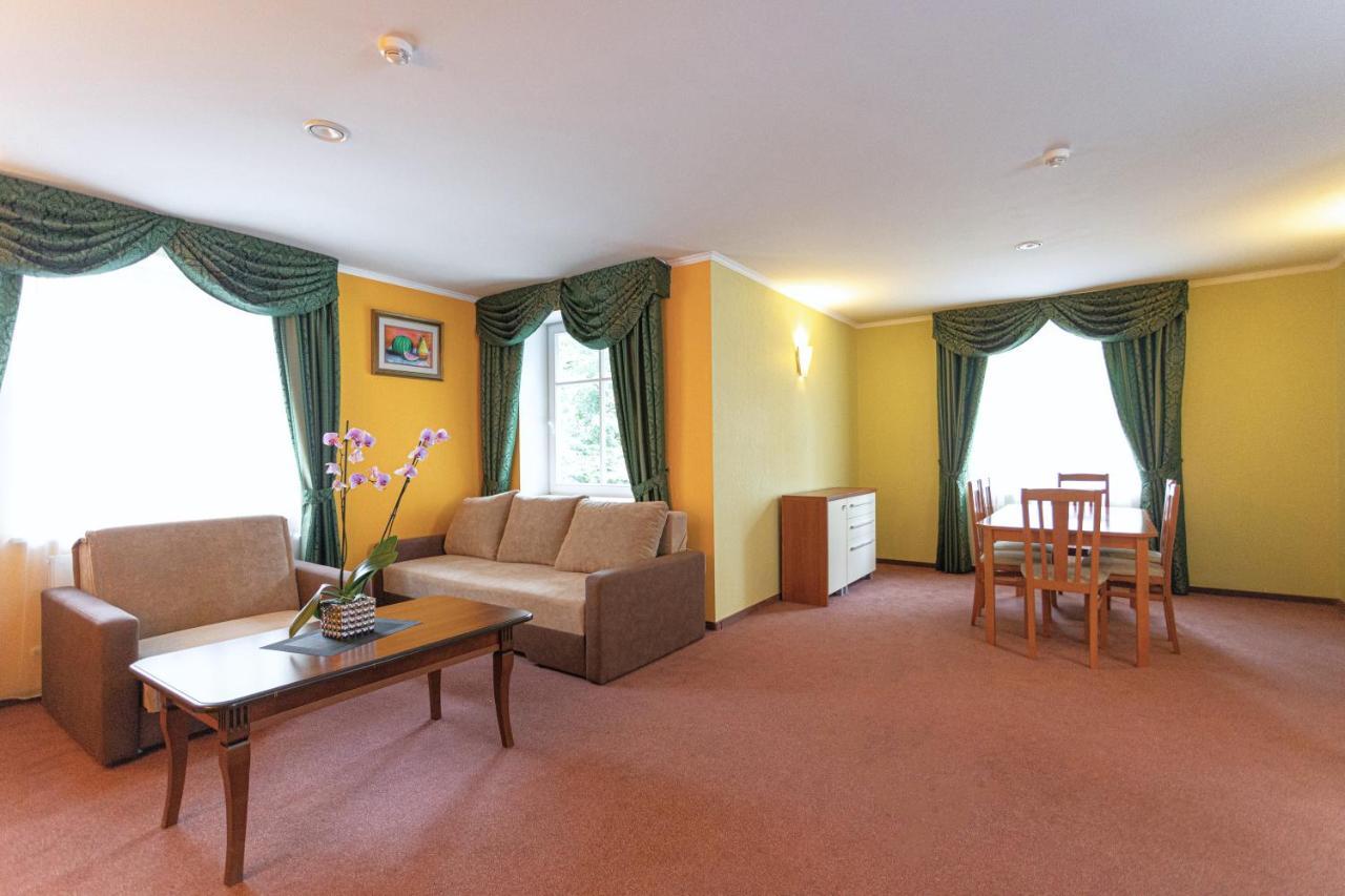 Good Stay Eiropa Hotel Economy Jurmala Ngoại thất bức ảnh