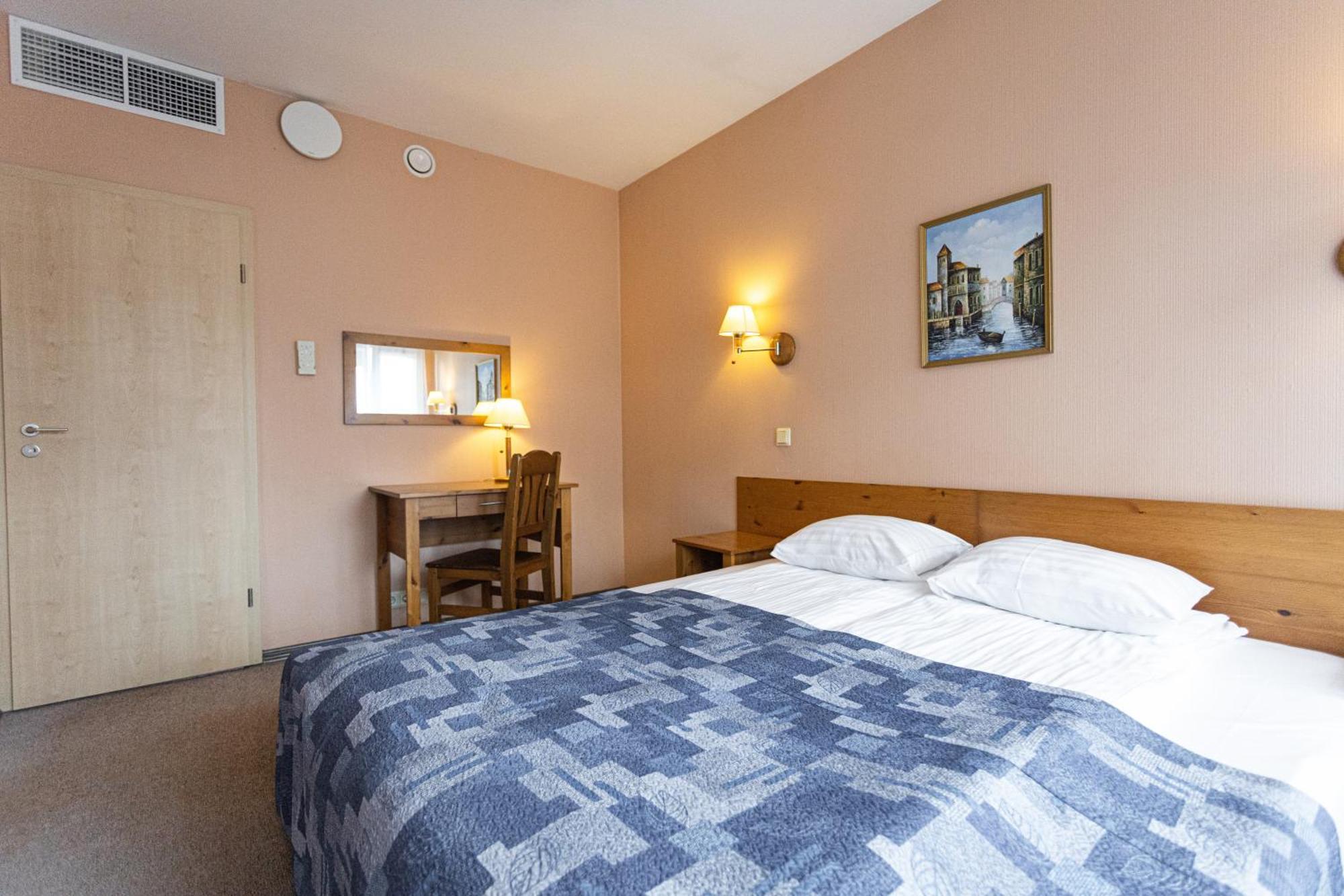 Good Stay Eiropa Hotel Economy Jurmala Ngoại thất bức ảnh