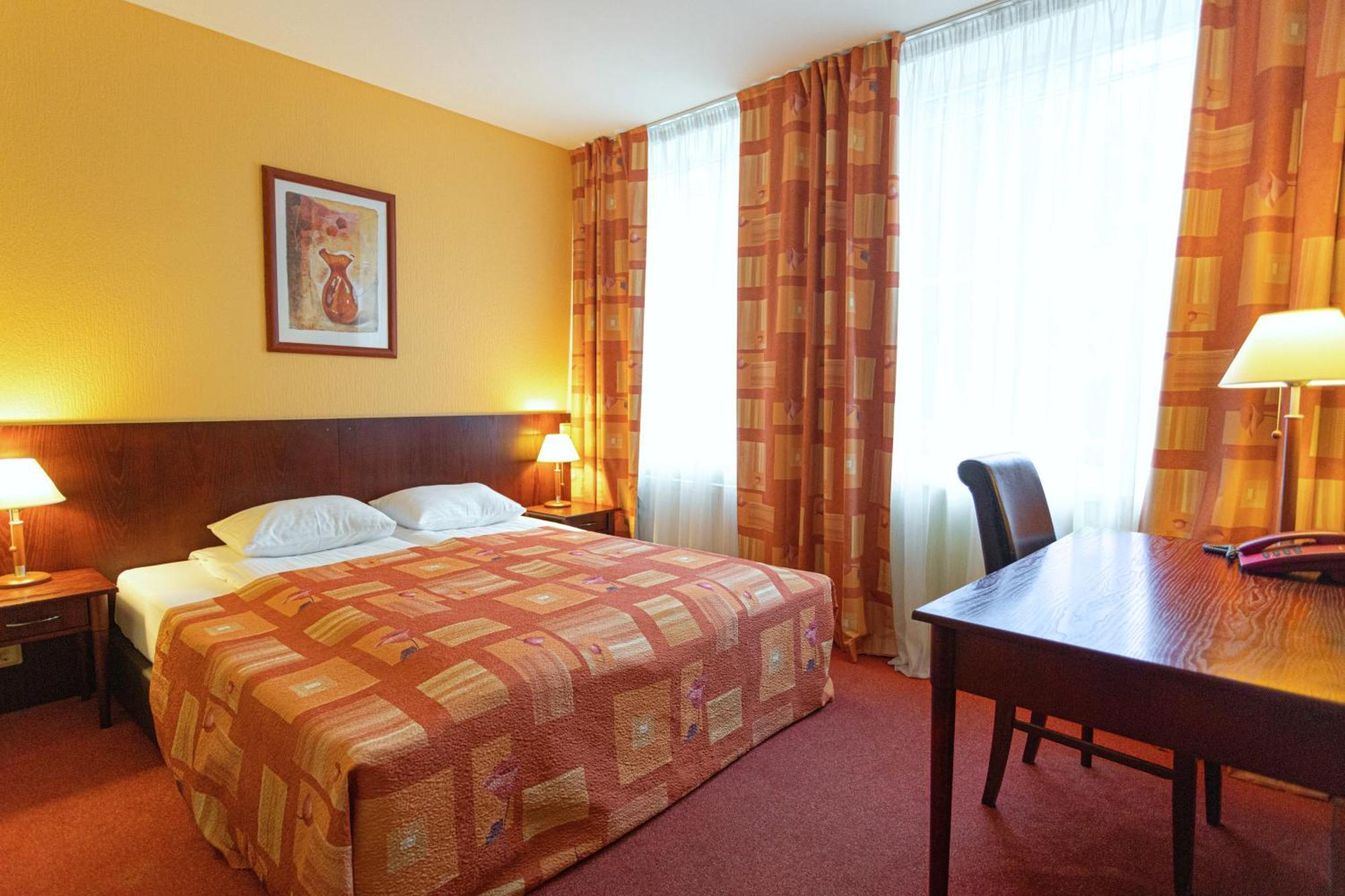 Good Stay Eiropa Hotel Economy Jurmala Ngoại thất bức ảnh