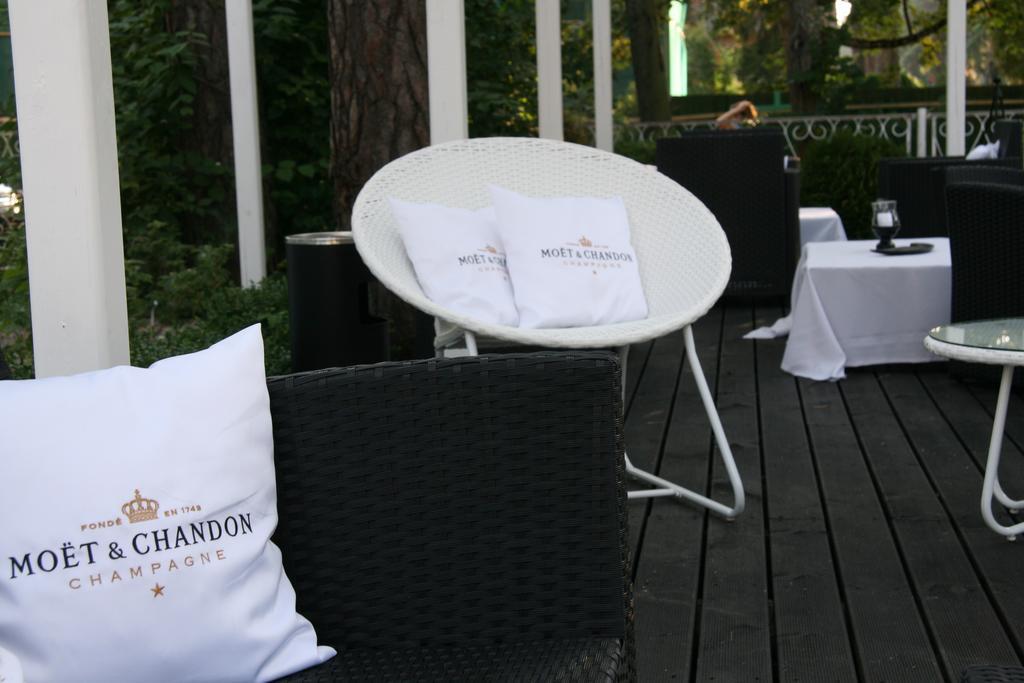 Good Stay Eiropa Hotel Economy Jurmala Ngoại thất bức ảnh